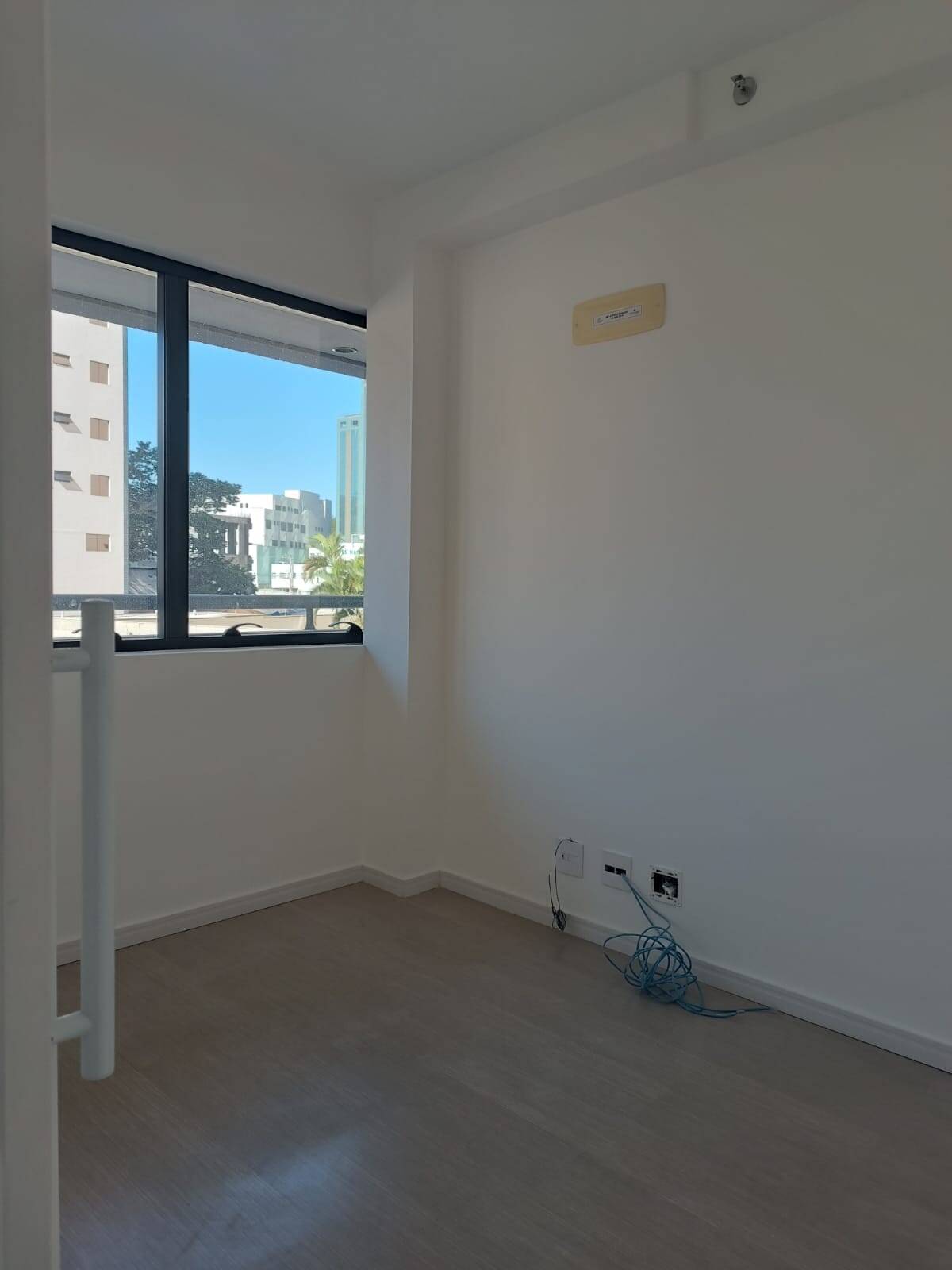 #1871 - Sala para Locação em São José dos Campos - SP