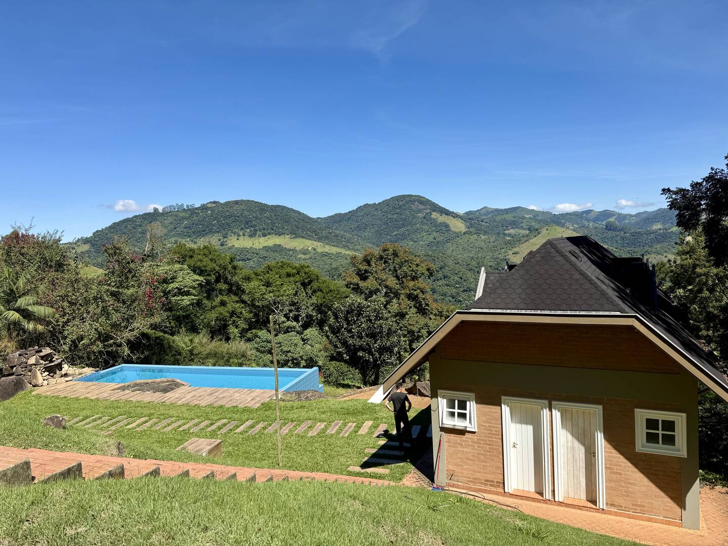 Piscina e espaço gourmet 120m2