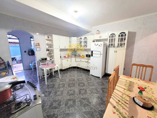 Casa para Venda em São José dos Campos - 3