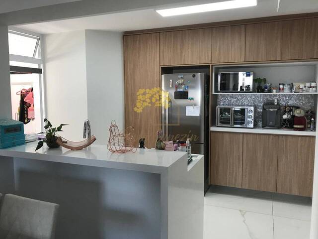 #1617 - Apartamento para Venda em São José dos Campos - SP