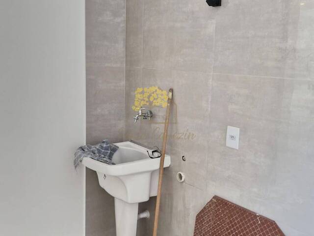 Casa para Venda em São José dos Campos - 4