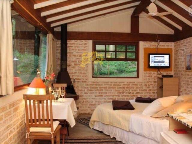 Chalé para Venda em São José dos Campos - 3