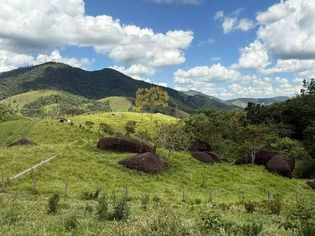 Chácara para Venda em São José dos Campos - 4