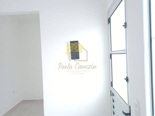 Casa para Venda em São José dos Campos - 2