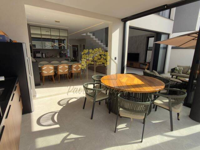 Casa para Venda em São José dos Campos - 5