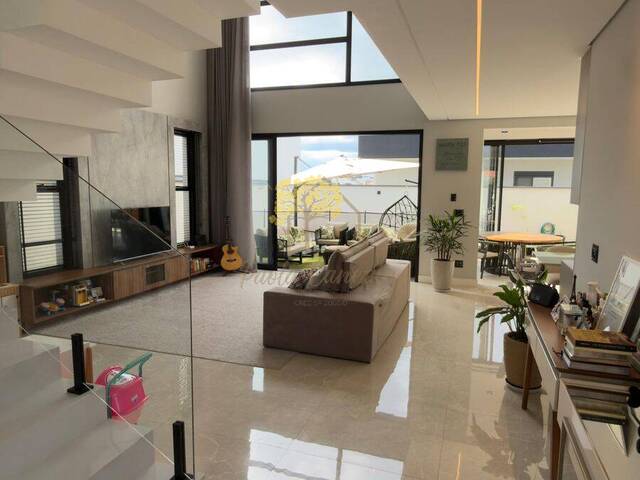 Casa para Venda em São José dos Campos - 2