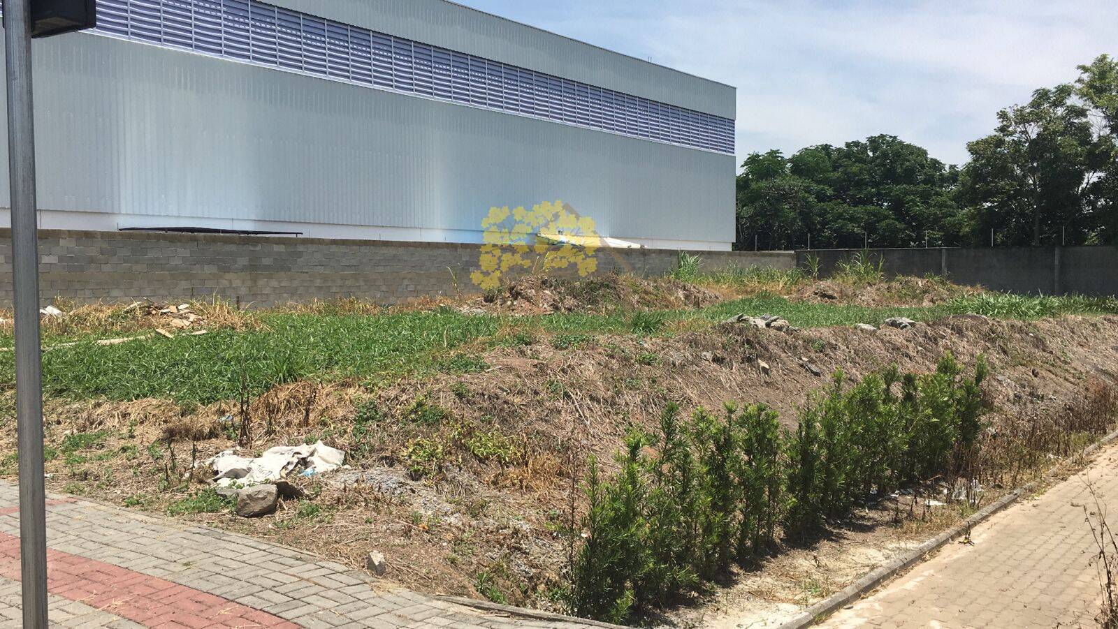 Terreno em loteamento comercial de Jacareí
