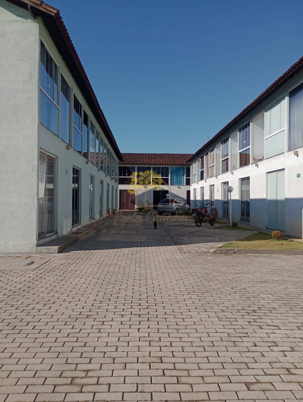 SOBRADO MOBILIADO EM CONDOMÍNIO. 700 METROS da PRAIA EM ITANHAÉM