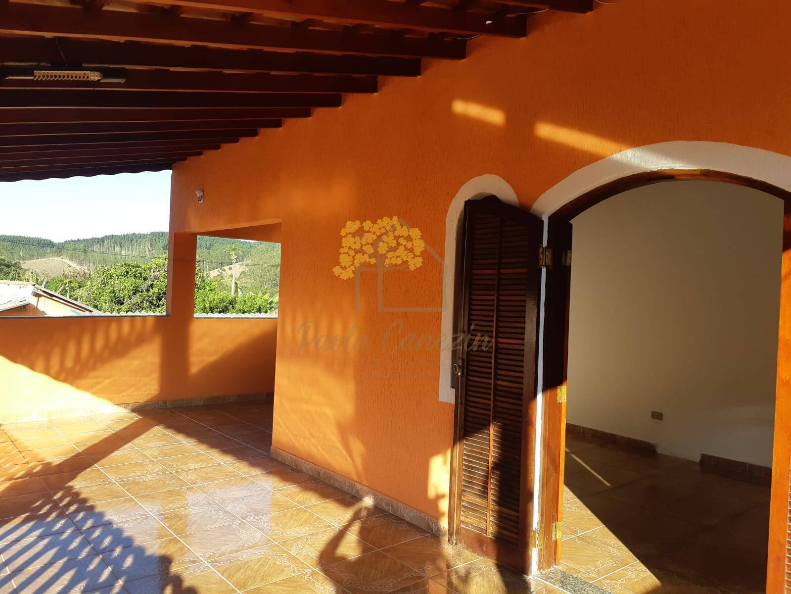 Jacareí - sobrado para aluguel ou venda.