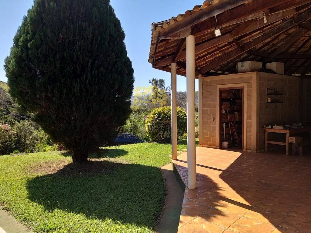 Sapucaí-Mirim - chácara aconchegante com vista para o planalto.
