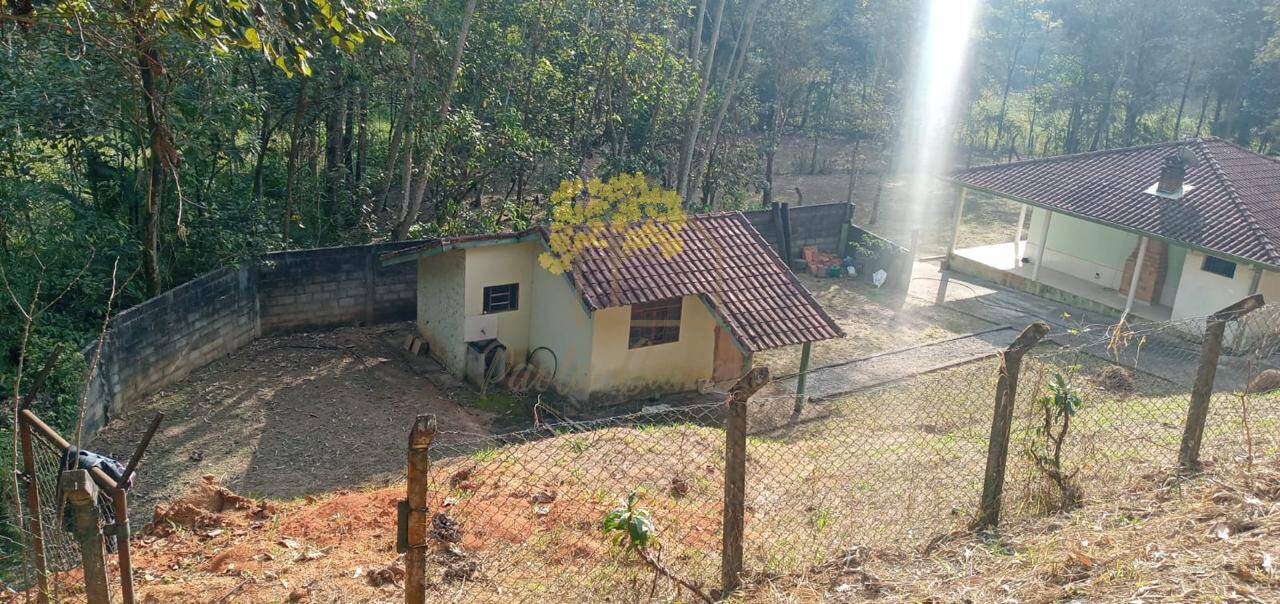 36 alqueires em São Francisco Xavier com casa simples