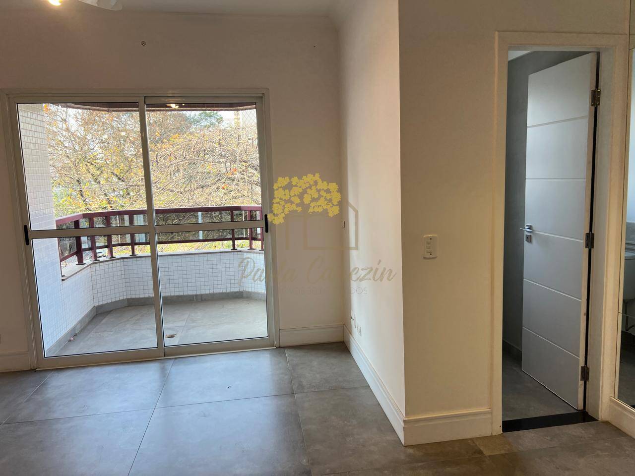 Edificio Manhattan - 103 m² 3 dormitórios ótima localização.