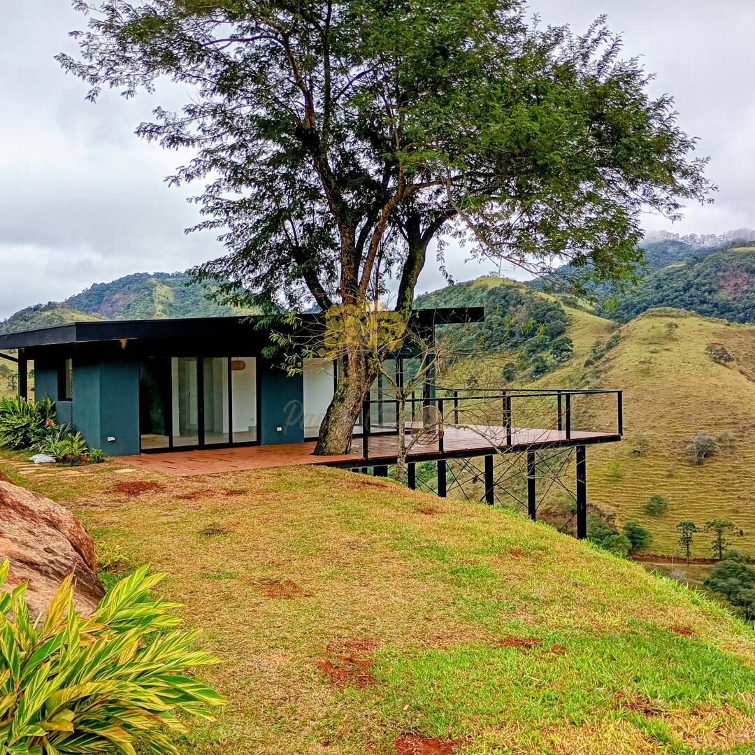 São Francisco Xavier -Sitio com casa nova e vista espetacular